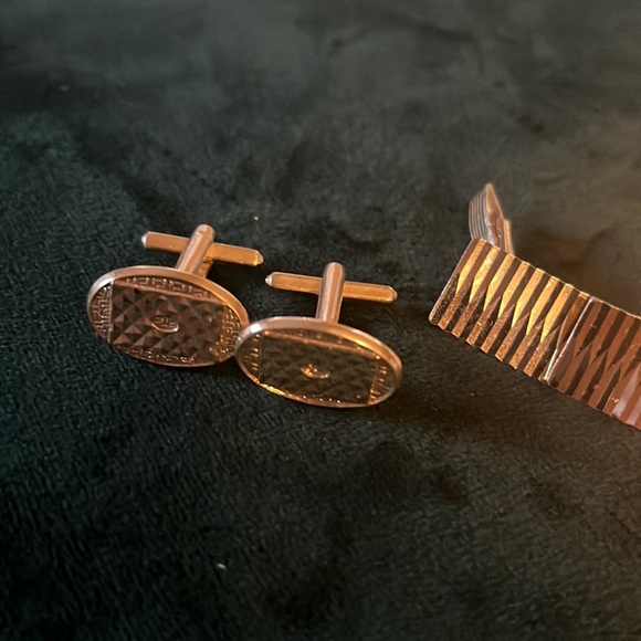 Gold cuff links bundle (2 oval and rectangular) - Picture 4 of 4